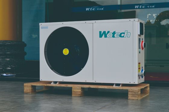 پمپ گرما 6kw R32 بسیار آرام باقی مانده در / خاموش هوا به آب طراحی شده برای استخر های شنا مسکونی